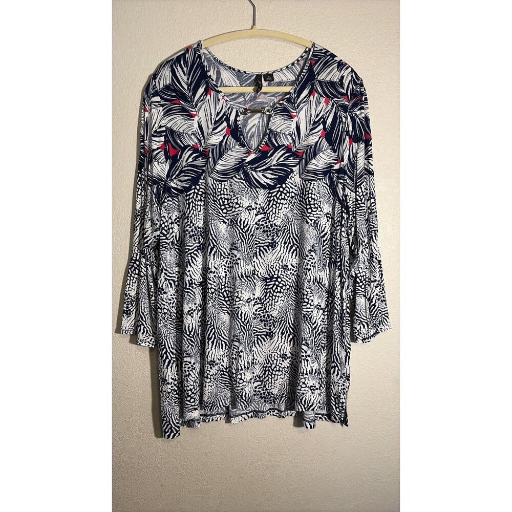 New Directions Curvy Tropical Navy White Floral Top 1X
